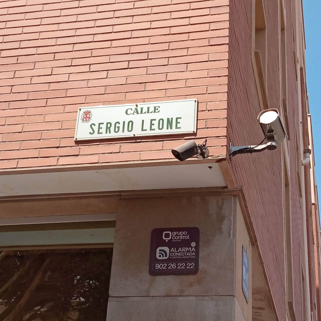 2022-1671-almeria-calle-leone